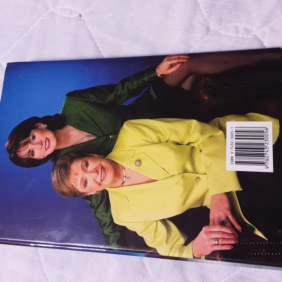 Mary Higgins Clark & Carol HigginsClark, He Sees You When You're Sl… - Picture 2 of 2